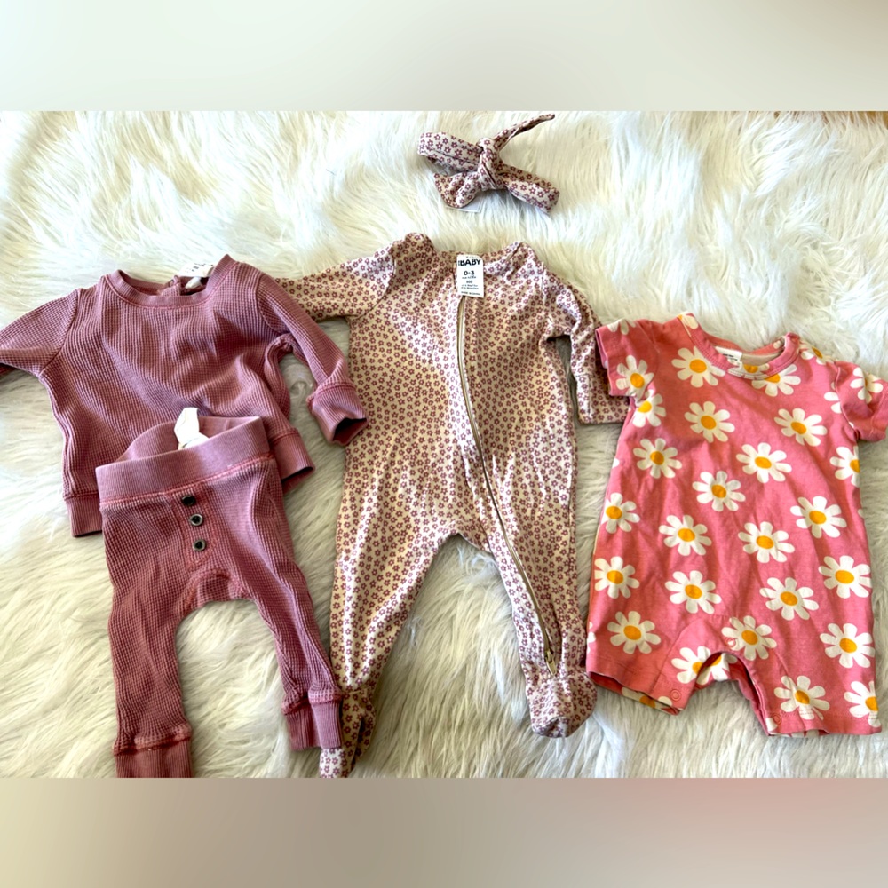 Baby girl 0-3 months.
